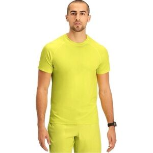 NWT Fabletics Mens The Training Day Short Sleeve Crew Neck Yellow Activewear | L